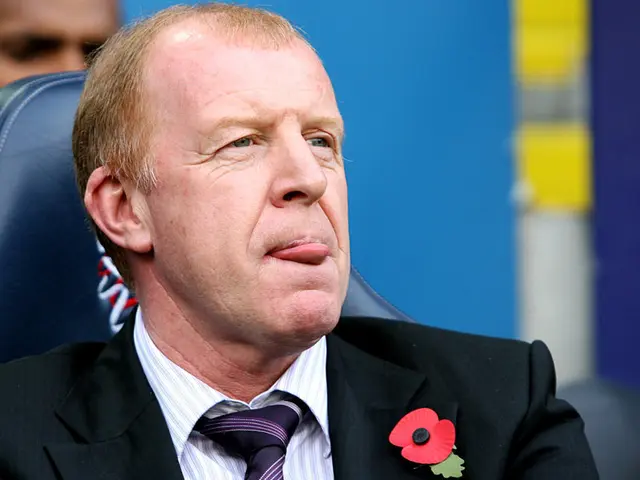 Gary Megson under tuff press