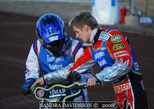 Billy Forsberg kvar i Västervik
