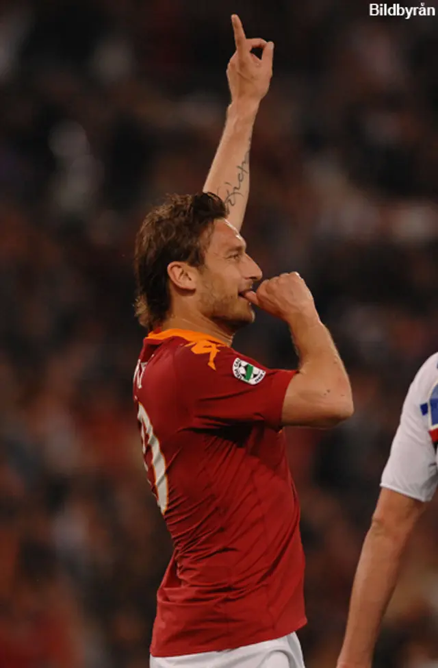 Roma-Cagliari 2-1: Totti fr&auml;lste med sen doppietta