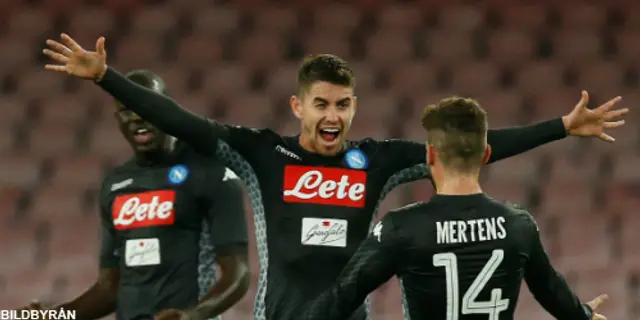 Napoli 2-1 Milan: Men in black