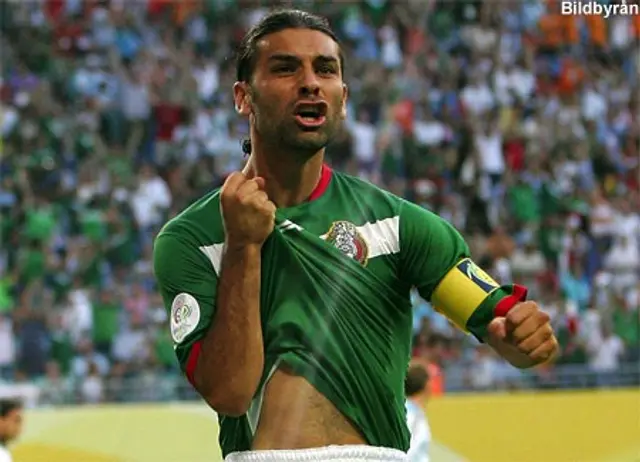 Rafael Márquez förlänger med León