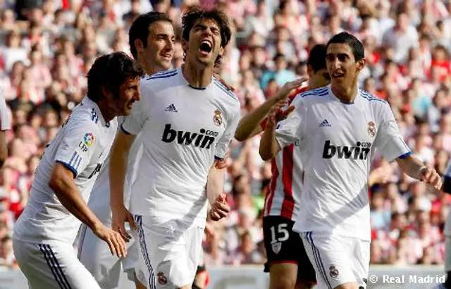 Reals champagnefotboll krossade Valencia på Mestalla.