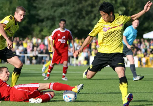 Seger och hattrick av Kagawa