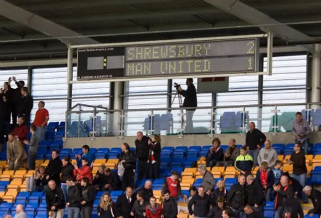 Shrewsbury - Manchester United XI 2-1