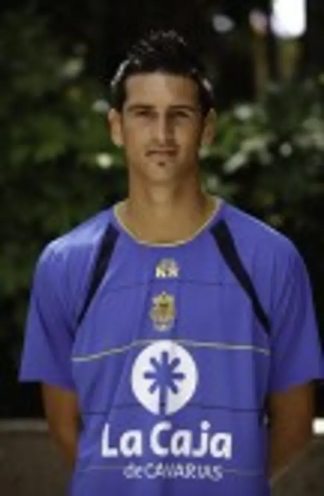 24. José <b>Vicente Gómez</b>