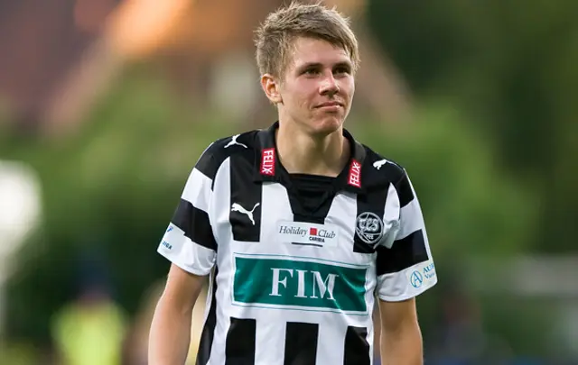 Riku Riski debutant och målgörare