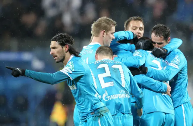 Zenit 2 - 1 Lokomotiv. Sex poängs ledning inför vinteruppehållet