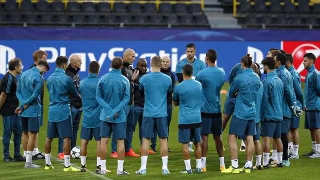 Plaza de Cibeles: PSG-planen, Vinicius Junior och James