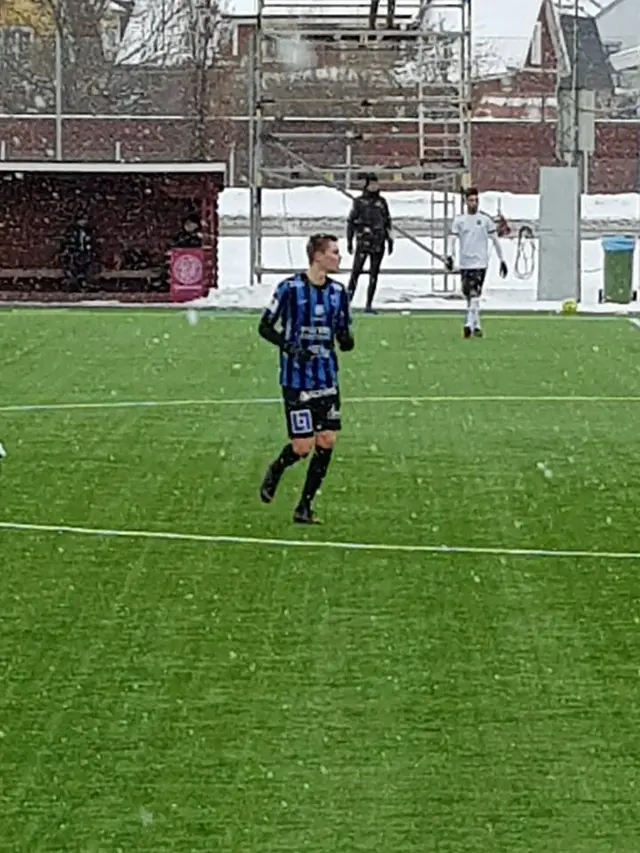 U21 vann stort mot Örebro i Razaks debut