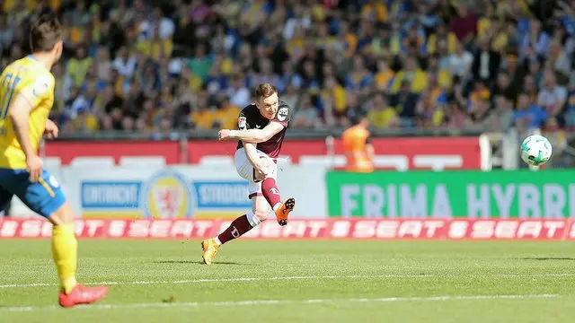 Eintracht Braunschweig - SG Dynamo Dresden 1-1