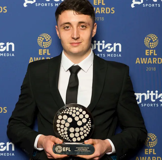 Anthony Hartigan utnämnd till EFL ”League One Apprentice of the Year”