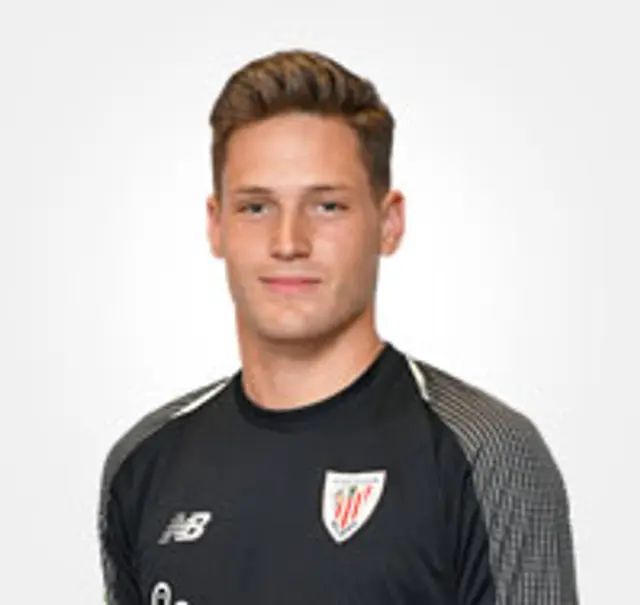 1. Alex <b>Remiro</b>
