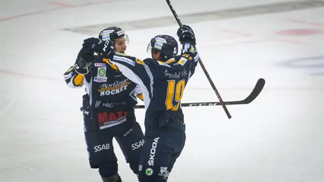 Borlänge Hockey vann premiären mot Malung inför 1412 åskådare