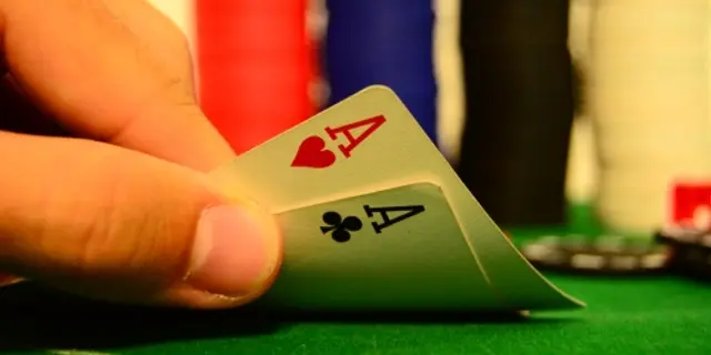 Pokerskolan del 1: Spin & Go - action vid pokerbordet