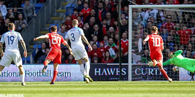 Pekaríks tidiga misstag förödande i Cardiff