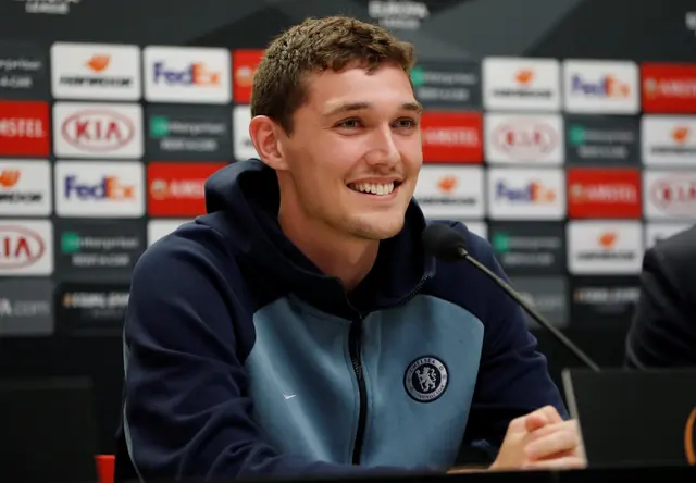 Christensen vill stanna och utvecklas i Chelsea