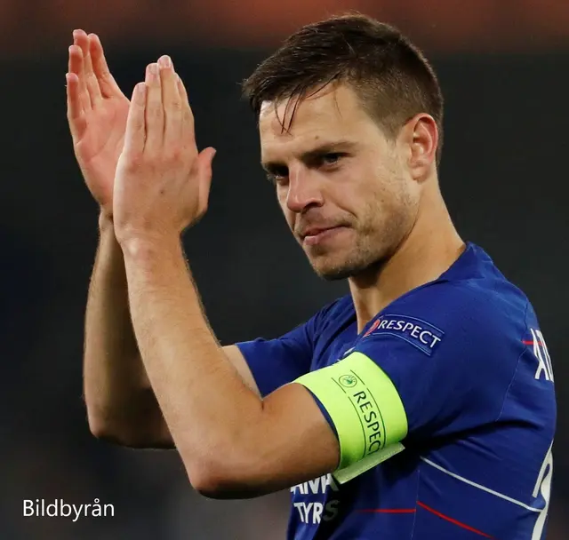 Azpilicueta hoppas att de unga får chansen