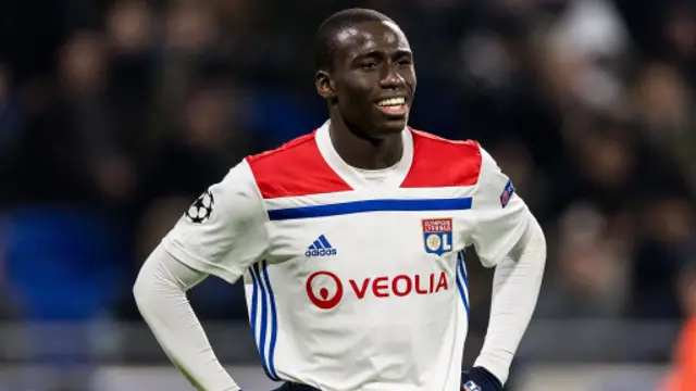 Officiellt: Ferland Mendy klar för Real Madrid