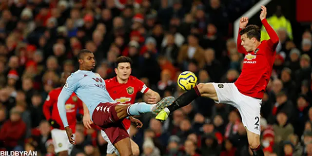 Manchester United 2 - 2 Aston Villa