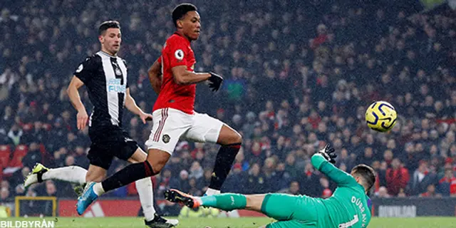Manchester United 4 - 1 Newcastle United
