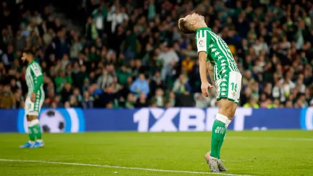 Real Betis sätter pris på Loren Morón