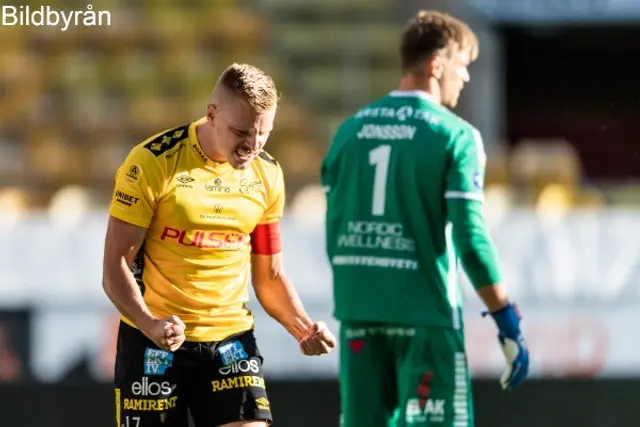 Missade mål, galna tabbar och oavgjort i en sjuk match