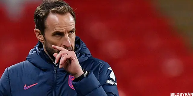 Gareth Southgate laborerar med startelvan