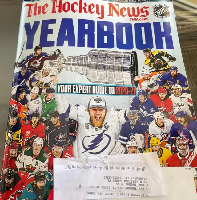 The Hockey News Yearbook - spelar rankings