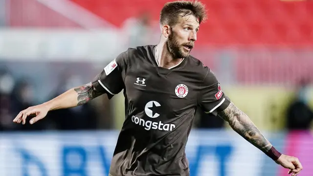 Guido Burgstaller fixade 3 poäng hem till Hamburg