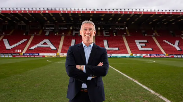 Nigel Adkins avskedad!