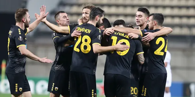 Sent avgörande för AEK, mästerverk från Valbuena och Aris intog krigsliknande Toumba