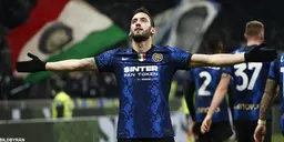 Hakan Calhanoglu