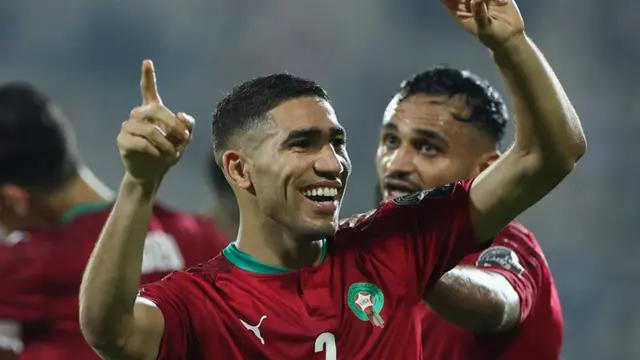 Achraf Hakimi räddade gruppsegern: Gabon 2-2 Marocko