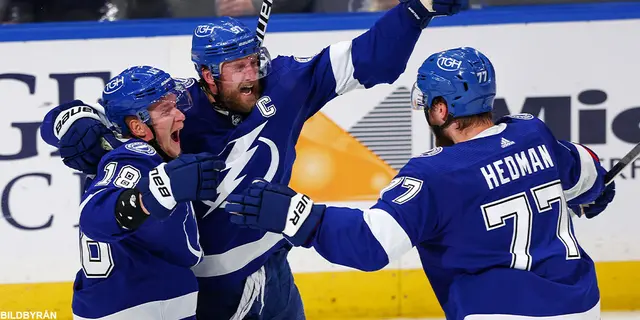 Kaptenen avgjorde när Tampa tog sig till final – se målen här