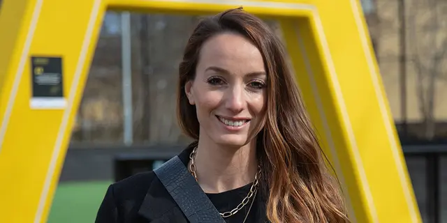 Visa-ambassadören Asllani: “Ett genuint intresse för att satsa på damfotbollen”