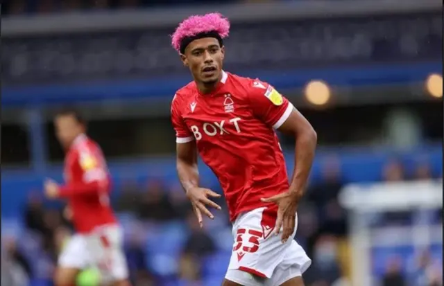 Lyle  Taylor 