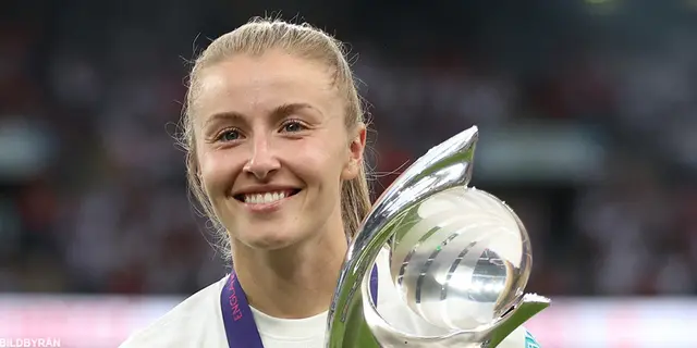 Women: Leah Williamson historisk