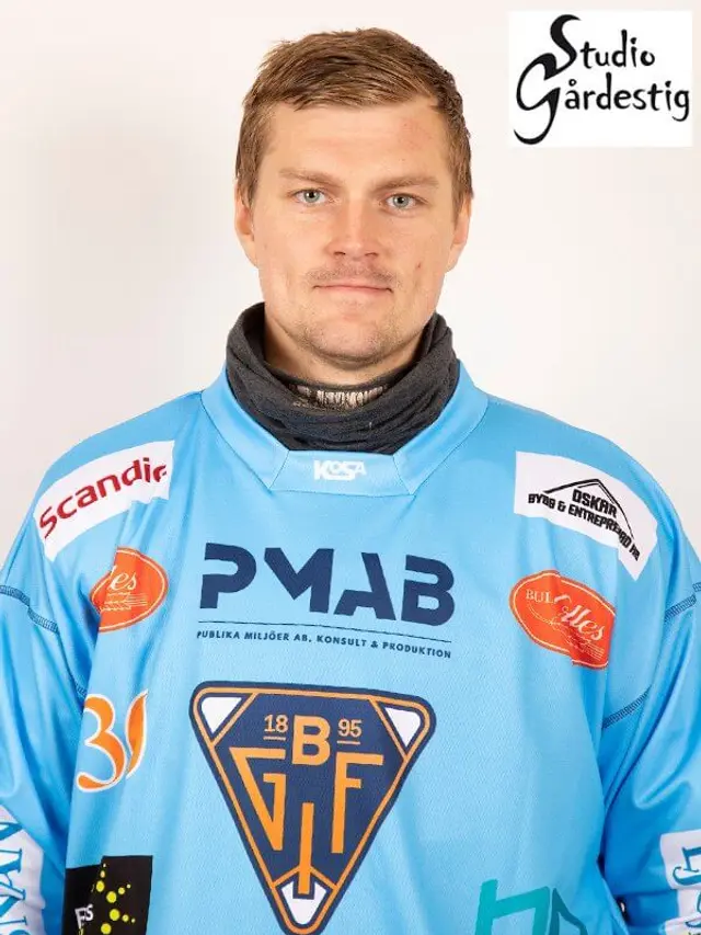 30. Erik Persson