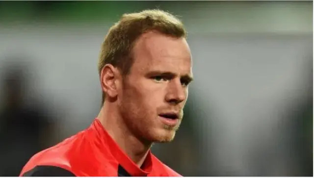 26. Matz Sels