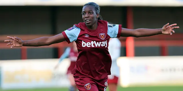 Viviane Asseyi förlänger med West Ham