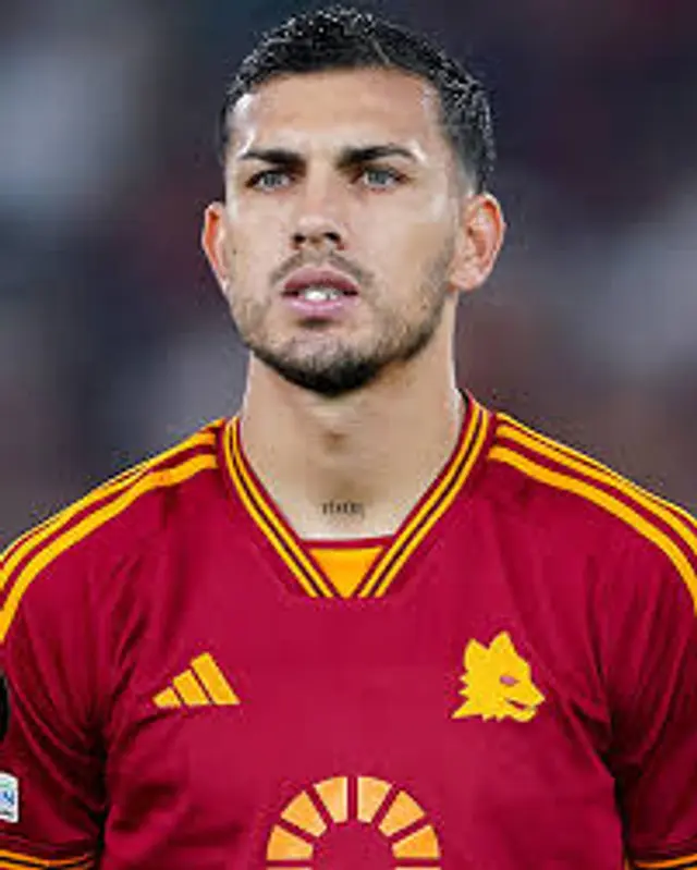 Roma förlänger med Paredes