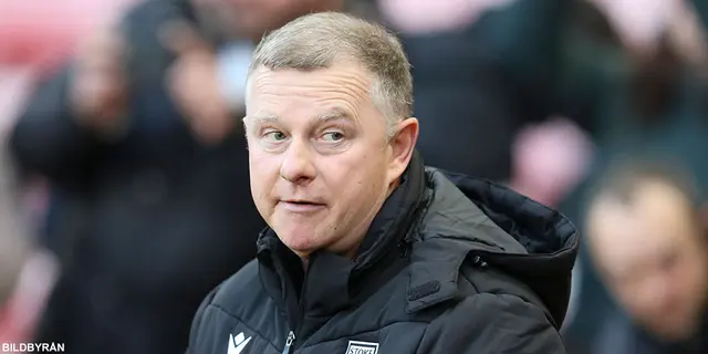 Mark Robins första seger med Stoke