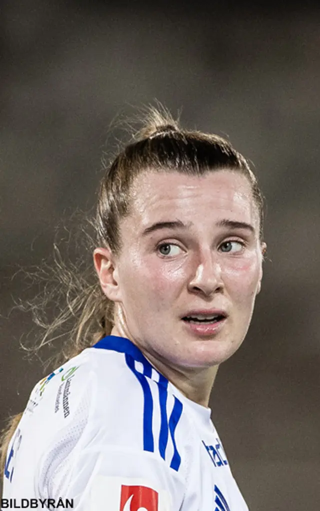 Carrie  Jones