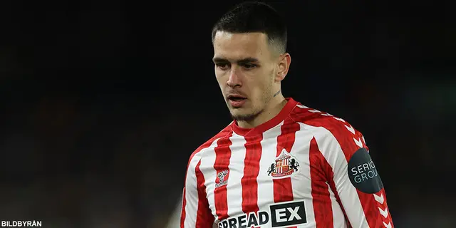 Nyckelspelaren förlänger med Sunderland - skriver på till sommaren 2031