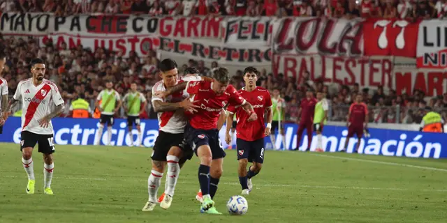 River Plate live på Mâs Monumental mot Independiente