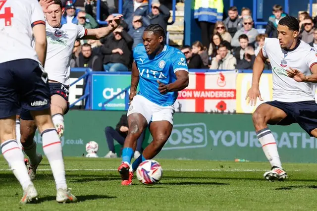 Stockport County hakar på i toppstriden: Olaofe avgjorde efter soloräd