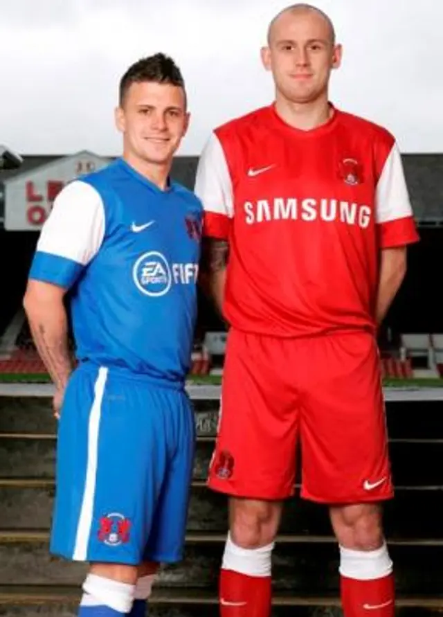 Extra: Ny huvudsponsor Leyton Orient 2012/13