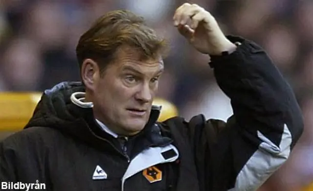 EXTRA EXTRA: Glenn Hoddle avg&aring;r som Wolves manager