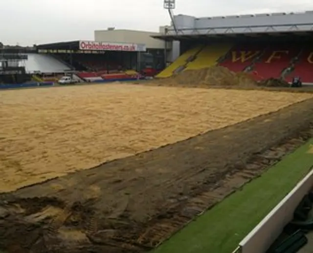 Ny matta på Vicarage Road