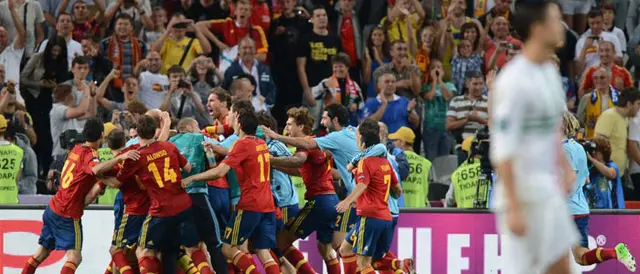 Spanien avancerar till final efter straffdramat!